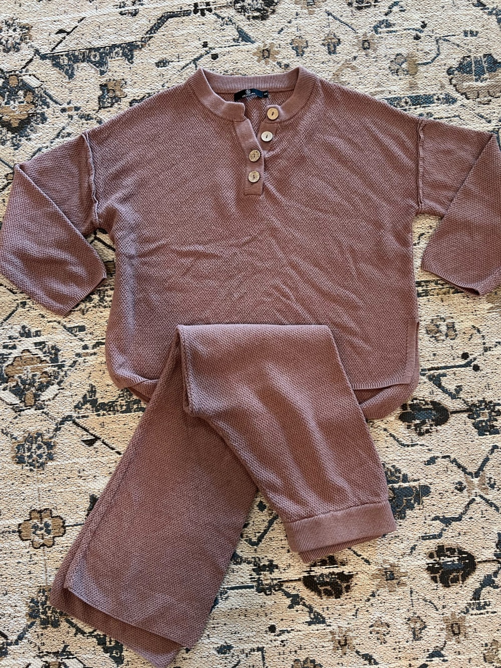 Two piece lounge set